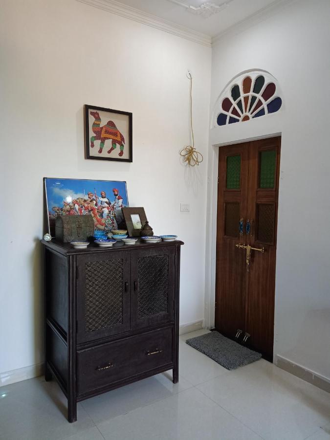 ホテル Hindupura Residency サワイ・マドプール エクステリア 写真