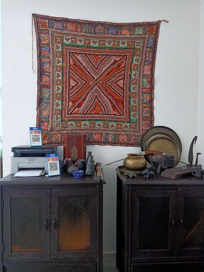 ホテル Hindupura Residency サワイ・マドプール エクステリア 写真